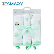 Quà tặng khăn cho em bé